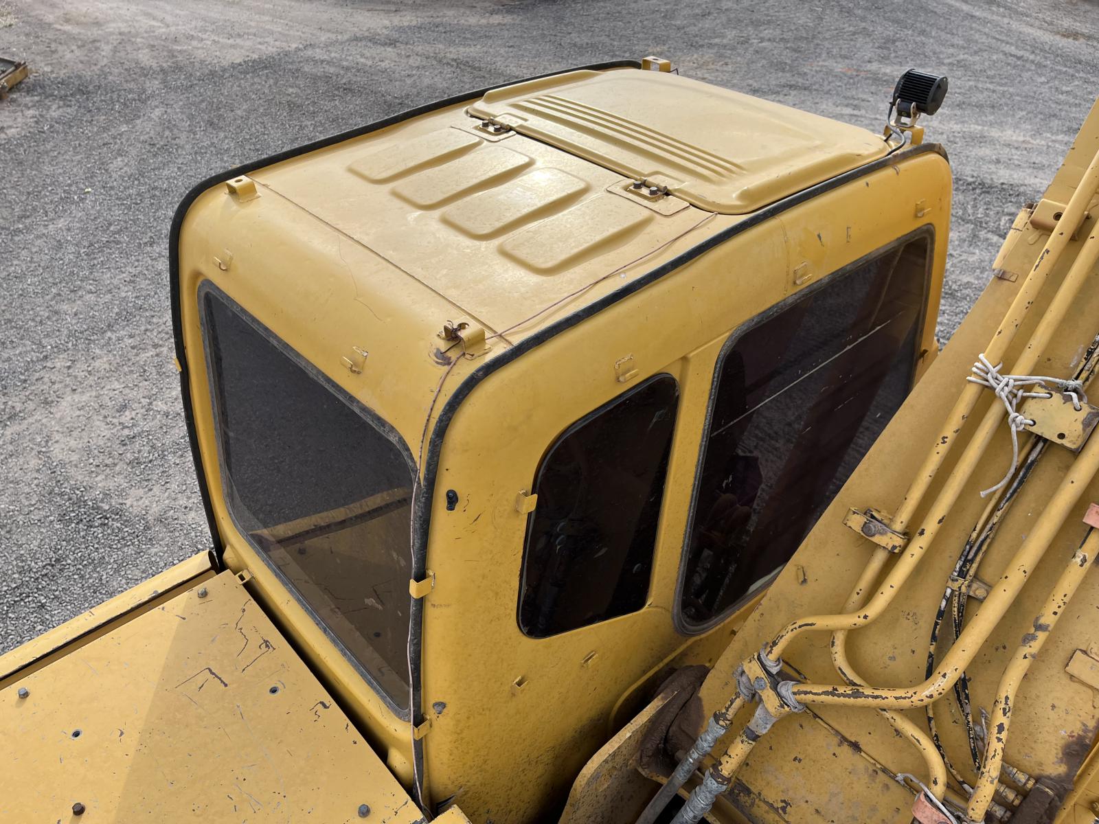 ./imagenes/INVOICE/2019/17921/JOHN DEERE 200LC (11).JPG